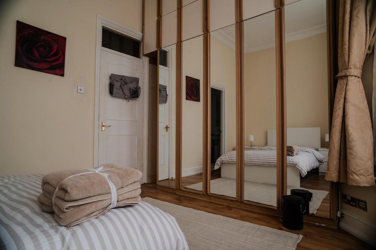 5 Stops From Everywhere - Balcony Flat Near Paddington London