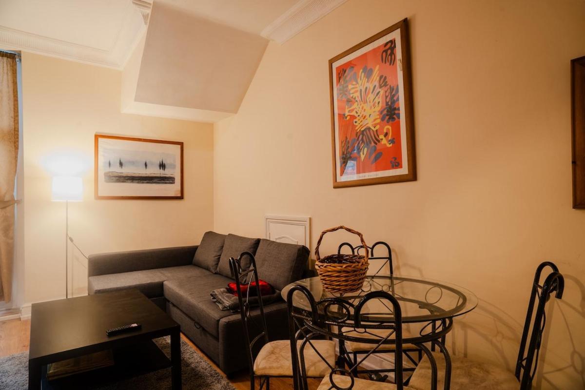 5 Stops From Everywhere - Balcony Flat Near Paddington * London